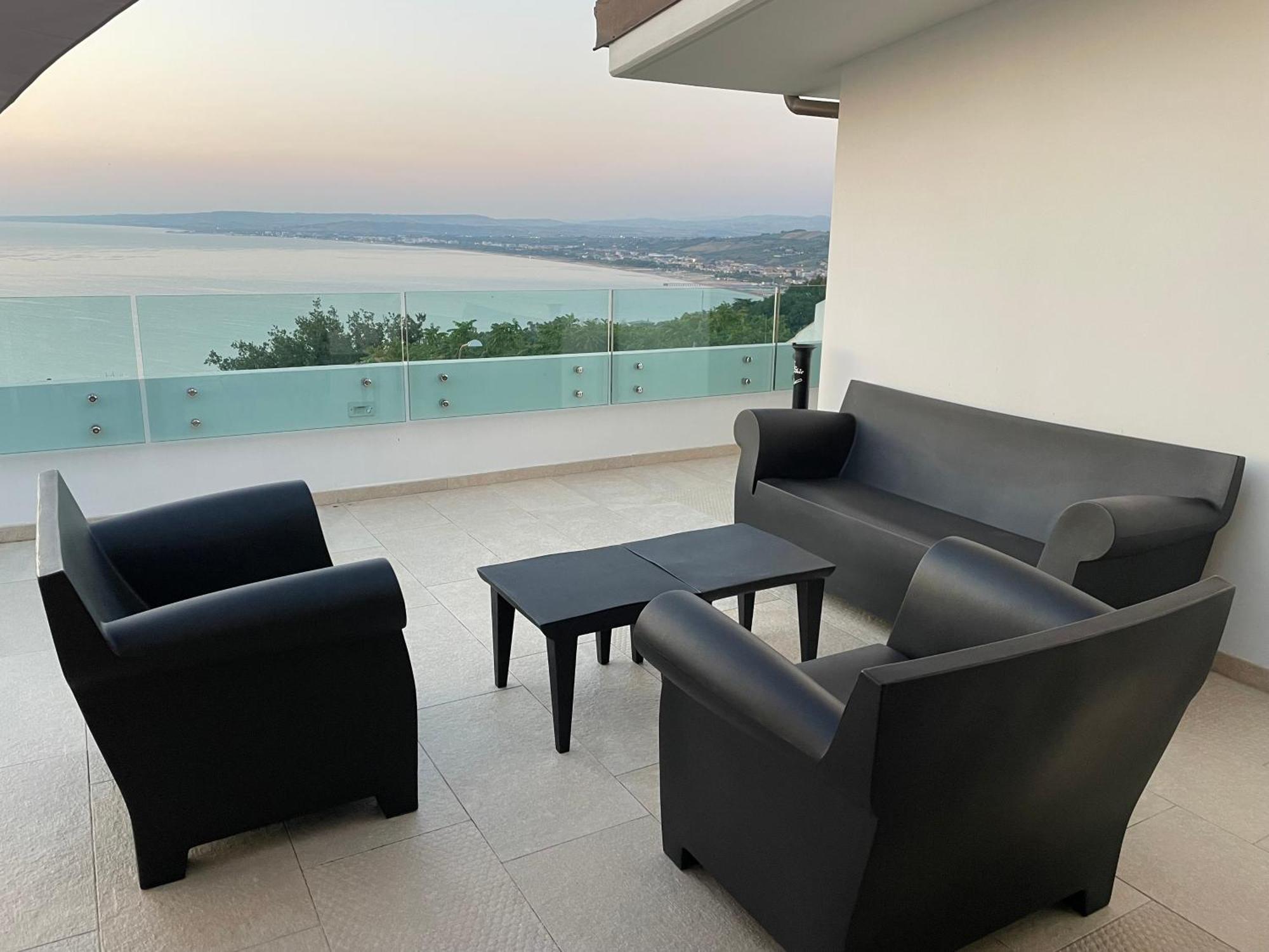 Santa Lucia Home Васто Экстерьер фото